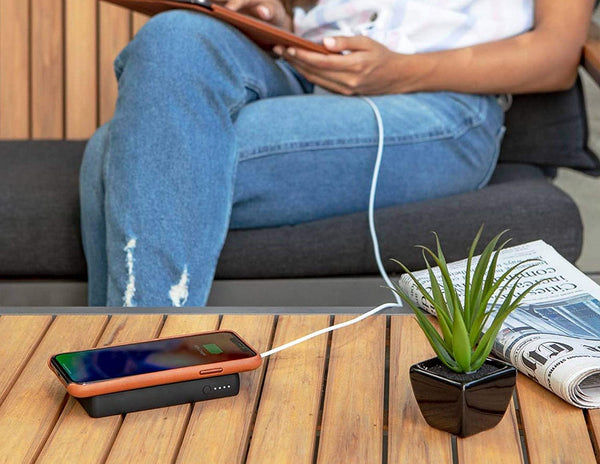 Mophie Powerstation Wireless XL 10,000mAh Power Bank with Lightning Input - Black - 4011102118