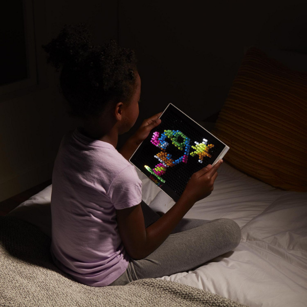 Lite Brite Ultimate Classic Light Vintage Art Toy Craft Board by Basic Fun! | Suitable for Ages 4+ - Multicolour - 02215